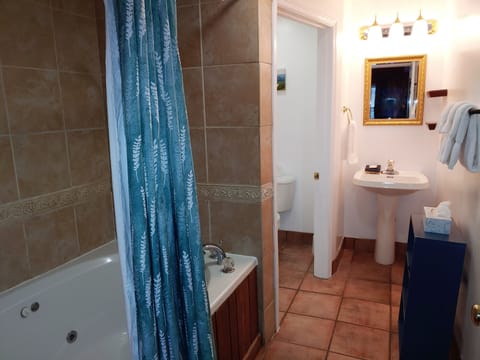 Catalina (Pet Friendly) | Bathroom | Combined shower/tub, deep soaking tub, hair dryer, towels