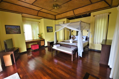 2-Bedroom Suite | Premium bedding, free minibar items, in-room safe