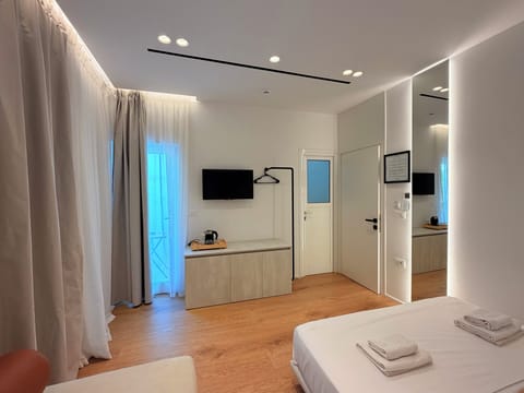 Family Room | Soundproofing, iron/ironing board (on request), WiFi (free), bed sheets