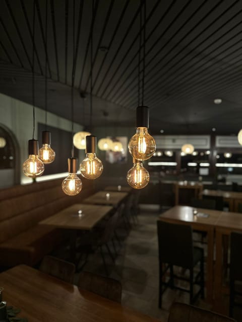 Breakfast, lunch and dinner served