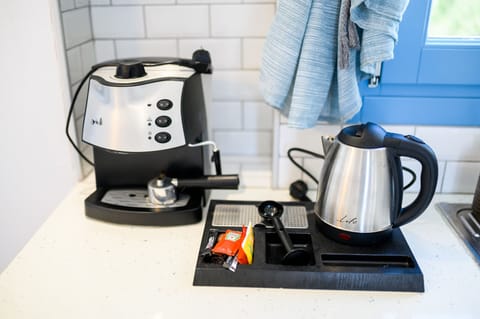 Deluxe Villa, 1 Bedroom, Sea View, Beachside | Coffee and/or coffee maker