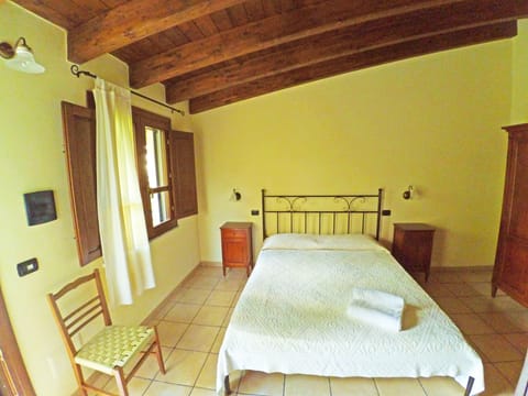 Comfort Double Room | Bed sheets, wheelchair access