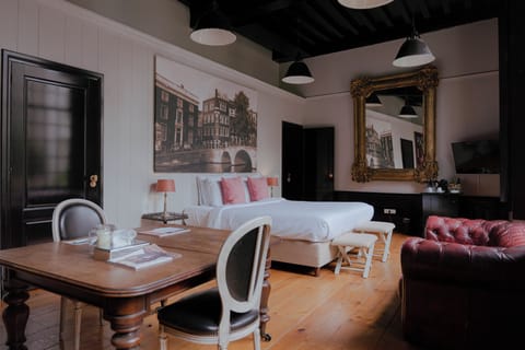 Superior Room | .02 | Premium bedding, down comforters, free minibar items, in-room safe