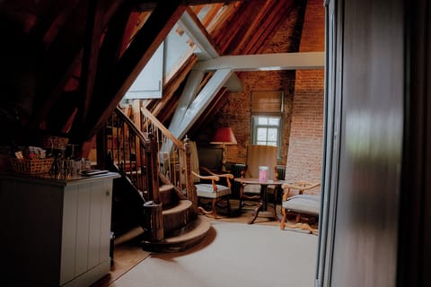 Suite | .10 | Premium bedding, down comforters, free minibar items, in-room safe