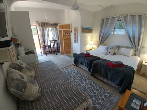 Comfort Triple Room (Mako) | Premium bedding, desk, laptop workspace, free WiFi