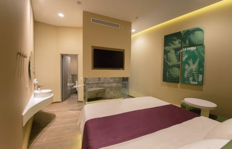 Deluxe Room | In-room safe, free WiFi, bed sheets, wheelchair access