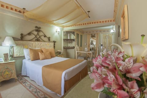 Triple Room | Premium bedding, in-room safe, desk, free WiFi