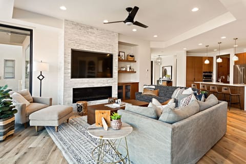 House, 3 Bedrooms | Living area | 50-inch flat-screen TV with cable channels, Smart TV