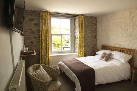 Standard Double Room, Ensuite, Garden View