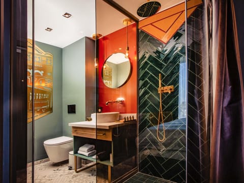 Minibar, in-room safe, desk, laptop workspace