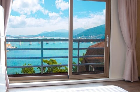 Beach/ocean view