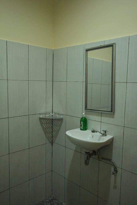 Towels, soap, shampoo