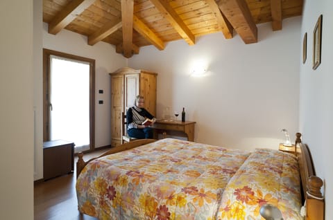 Double Room, Balcony, Garden View | Minibar, in-room safe, cribs/infant beds, free WiFi