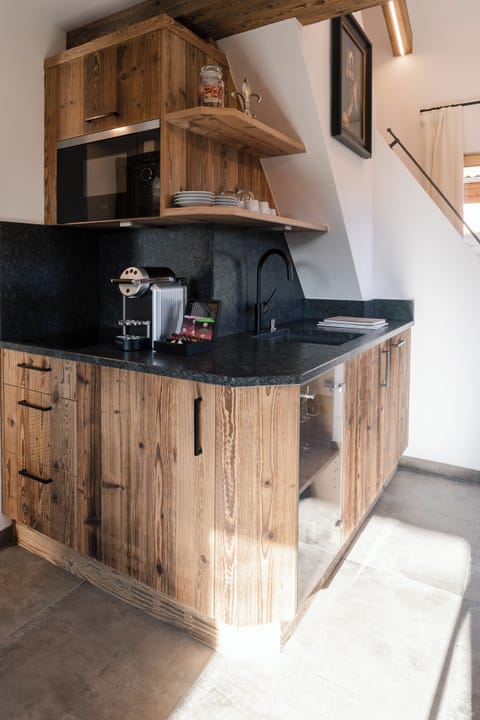 Luxury Chalet | Premium bedding, down comforters, minibar, in-room safe