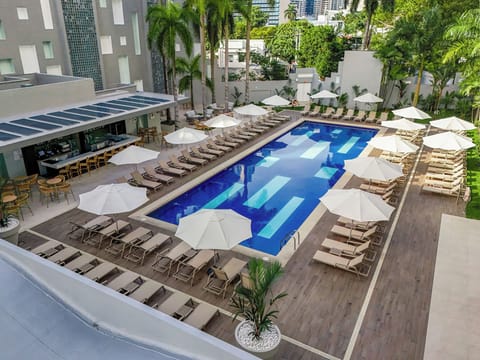 Outdoor pool, sun loungers