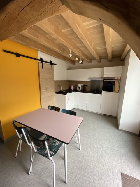 Exclusive Apartment | Private kitchen | Coffee/tea maker, electric kettle