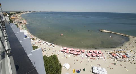 Private beach nearby, white sand