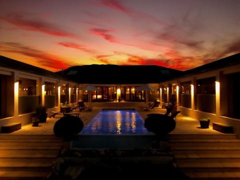 Outdoor pool, pool umbrellas, sun loungers