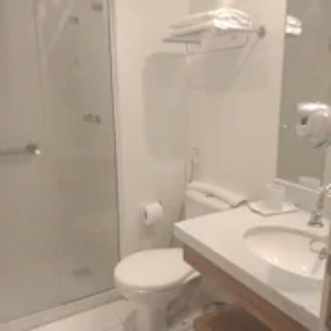 Shower, towels, shampoo