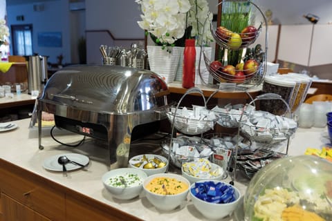 Free daily self-serve breakfast