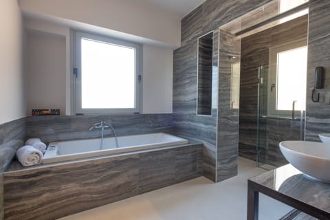 Suite, Sea View | Premium bedding, minibar, in-room safe, desk