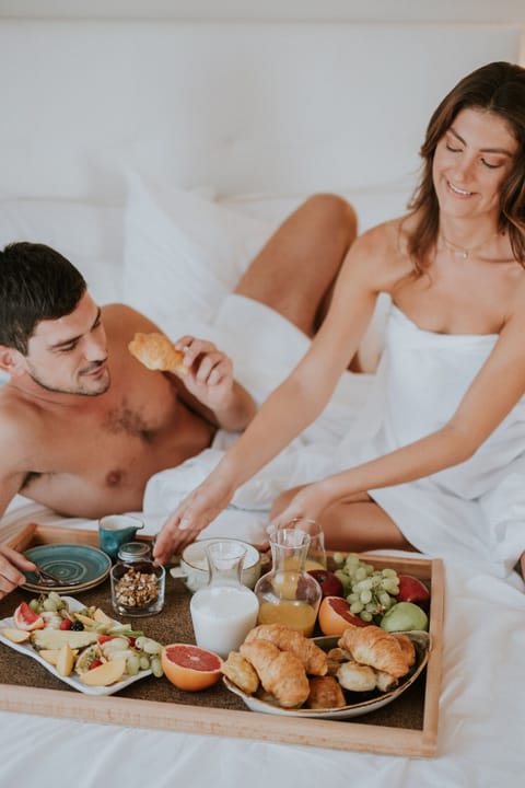 Daily buffet breakfast (EUR 15 per person)