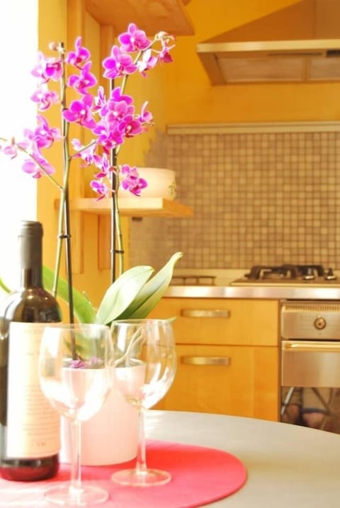 Apartment, 1 Bedroom | Private kitchen | Full-size fridge, oven, stovetop, dishwasher