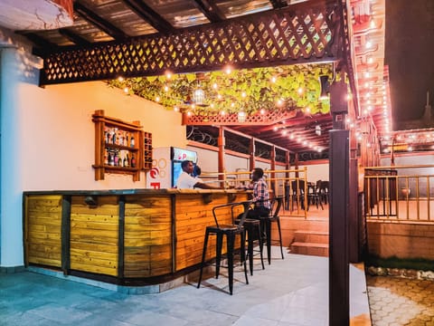 Poolside bar