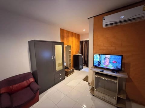 Standard Room with Balcomy | Minibar, WiFi (free)