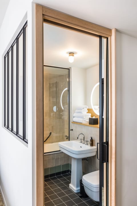 Basic Double Room (XS Cocoon) | Bathroom | Free toiletries, hair dryer, slippers, towels