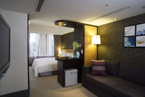 VIP ROOM | Living area | LED TV