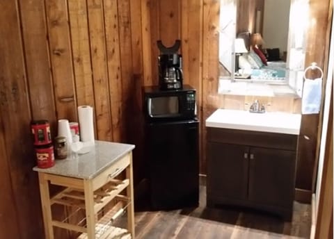 Apartment, Ensuite (Chipmunk Junction) | Bathroom