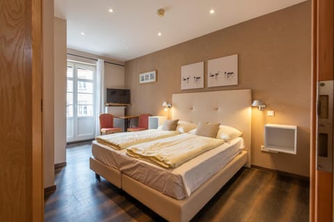 In-room safe, laptop workspace, soundproofing, cribs/infant beds