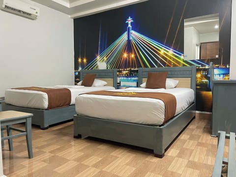 Double or Twin Room | Minibar, desk, soundproofing, free WiFi