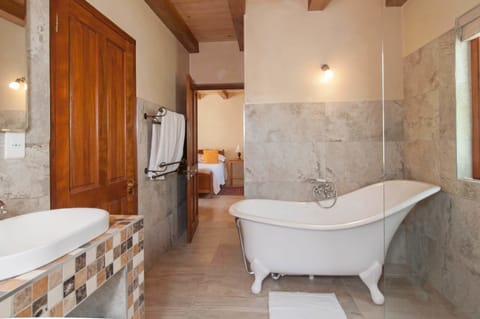 Family Cottage | Bathroom | Eco-friendly toiletries, hair dryer, towels, soap