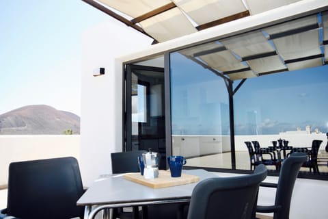 Panoramic Studio Suite, Private Bathroom | Terrace/patio