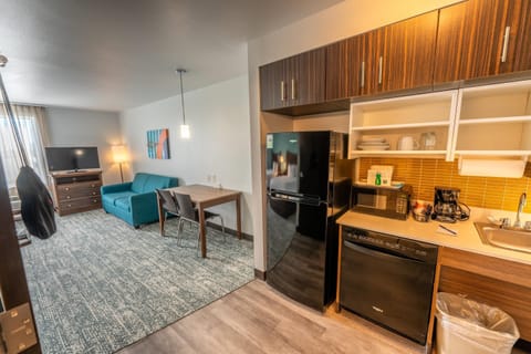 Suite, 2 Queen Beds, Non Smoking | Individually furnished, desk, laptop workspace, blackout drapes