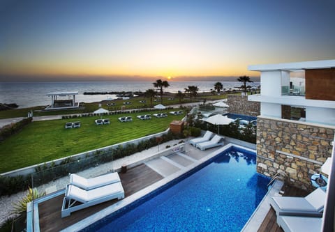 Villa, 3 Bedrooms (Cyan) | 1 bedroom, in-room safe, iron/ironing board, WiFi (free)
