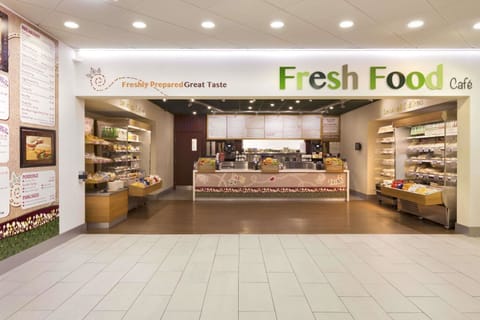 Daily full breakfast (GBP 7.50 per person)