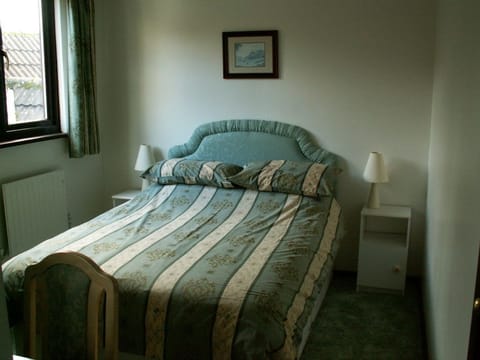 Double Room, Ensuite | Desk, iron/ironing board, free WiFi
