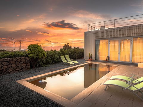 Private pool