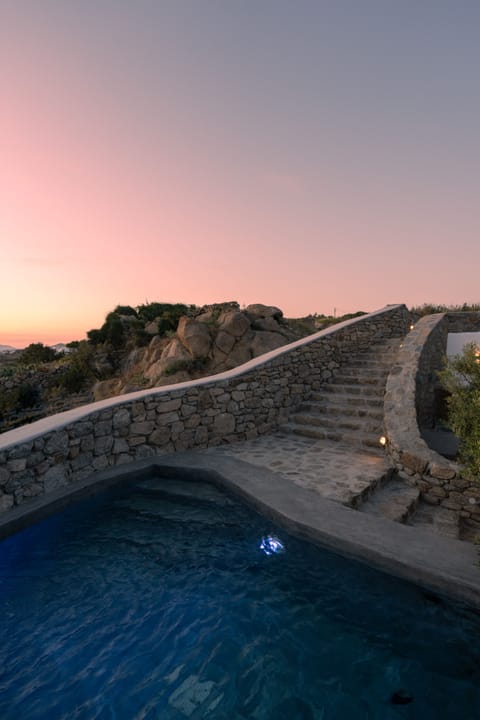 Merchia Standard Suite with Private Pool | Private pool