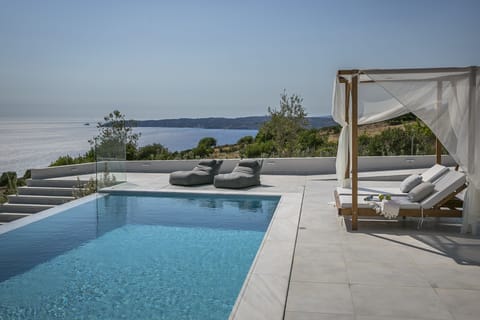 Infinity pool