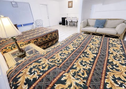 Large Bungalow | Individually decorated, individually furnished