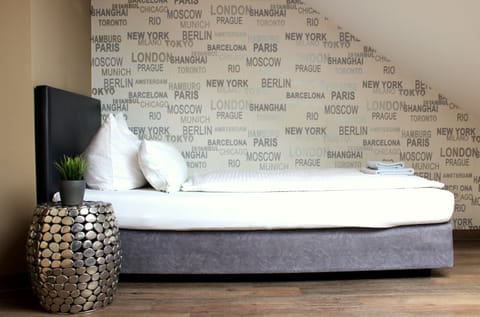 Single Room | Free WiFi, bed sheets