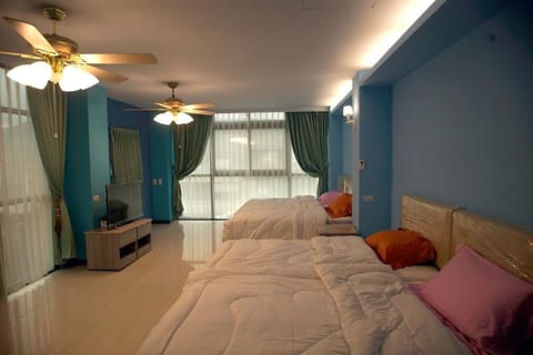 Quadruple Room | Blackout drapes, free WiFi, bed sheets