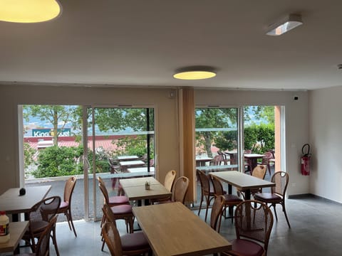 Daily buffet breakfast (EUR 7.90 per person)