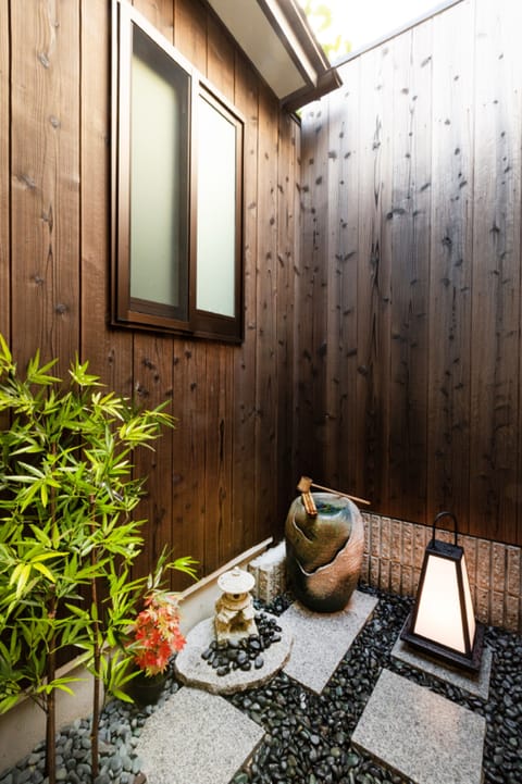 Studio, Garden View | Courtyard view