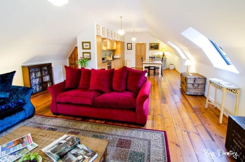 Luxury Apartment, Private Bathroom, Lake View (Penthouse apartment) | Interior