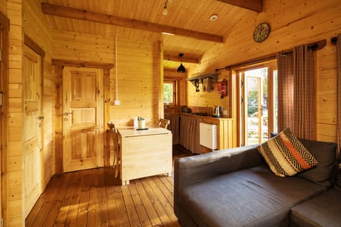Chalet, 2 Bedrooms, River View, Garden Area | Desk, iron/ironing board, free WiFi, bed sheets